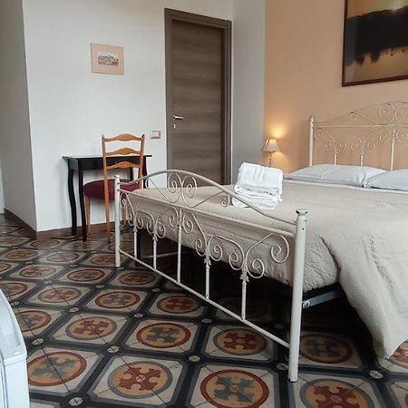 كالياري Onlyrooms III - Piazza Jenne المظهر الخارجي الصورة