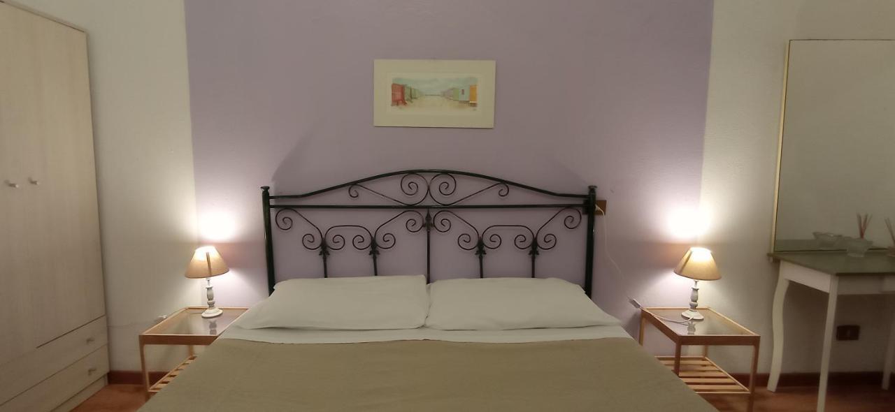 كالياري Onlyrooms III - Piazza Jenne المظهر الخارجي الصورة