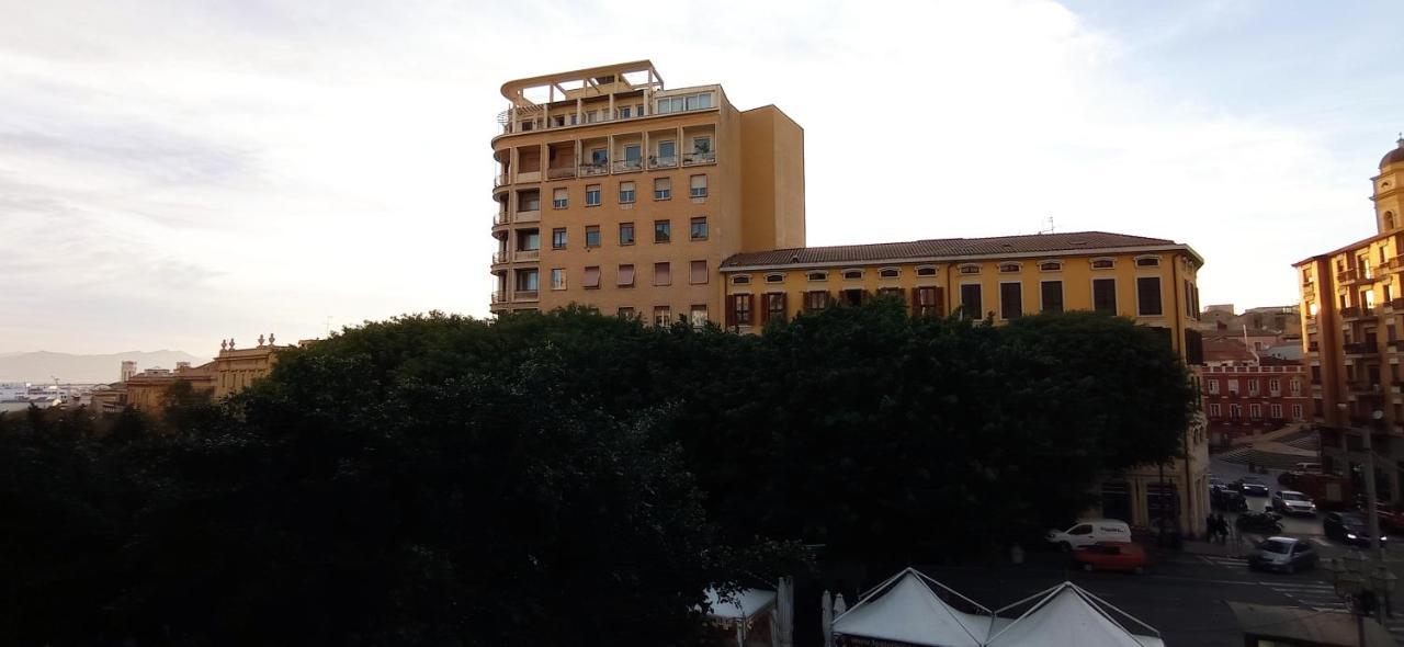 كالياري Onlyrooms III - Piazza Jenne المظهر الخارجي الصورة