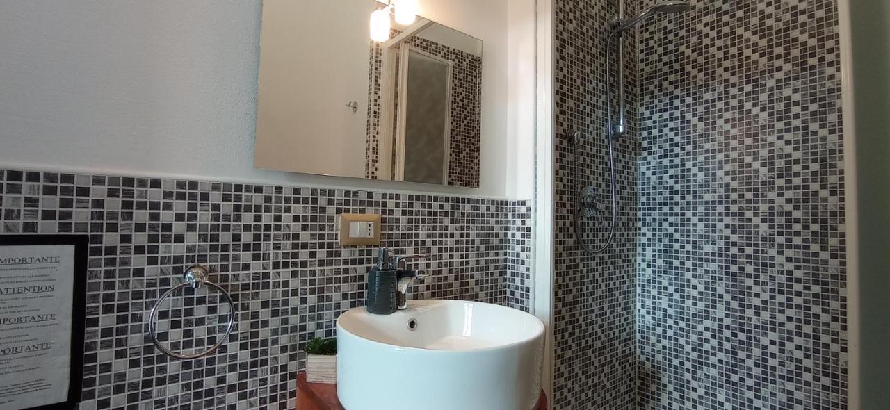 كالياري Onlyrooms III - Piazza Jenne المظهر الخارجي الصورة