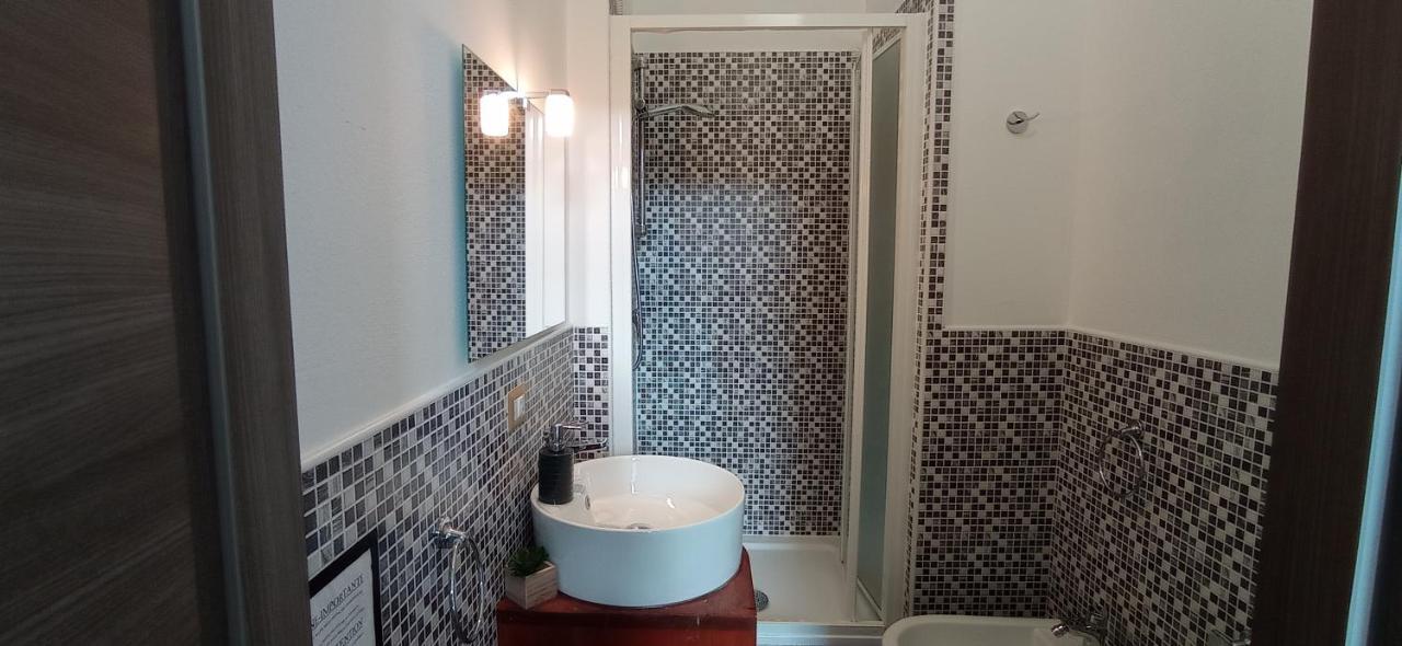 كالياري Onlyrooms III - Piazza Jenne المظهر الخارجي الصورة