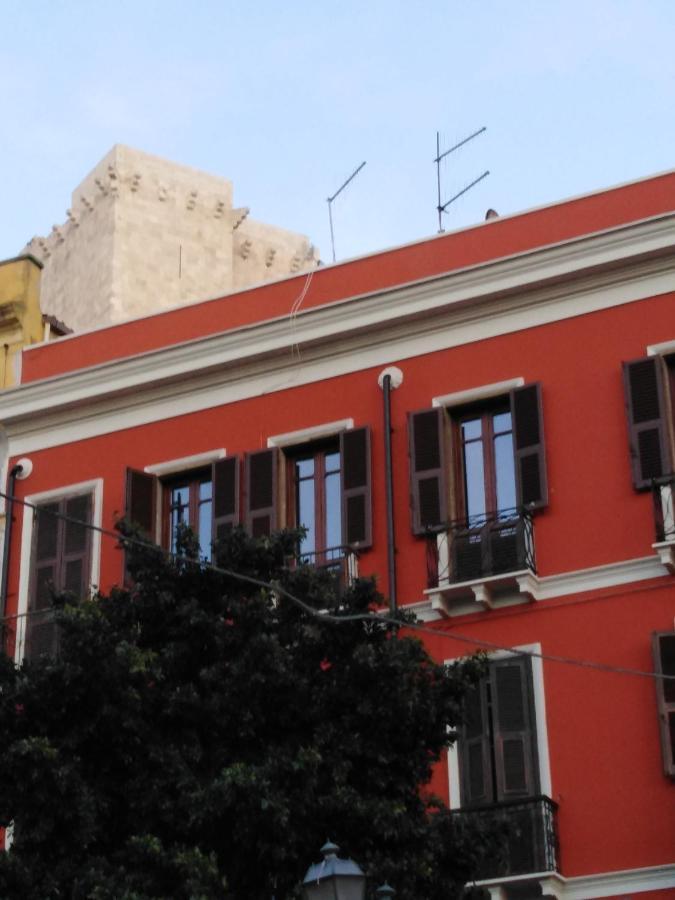 كالياري Onlyrooms III - Piazza Jenne المظهر الخارجي الصورة